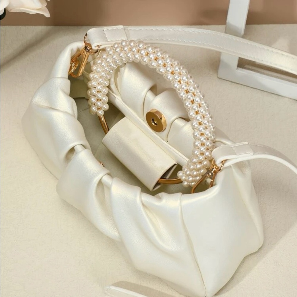 White pearl bag - Picture 10 of 10